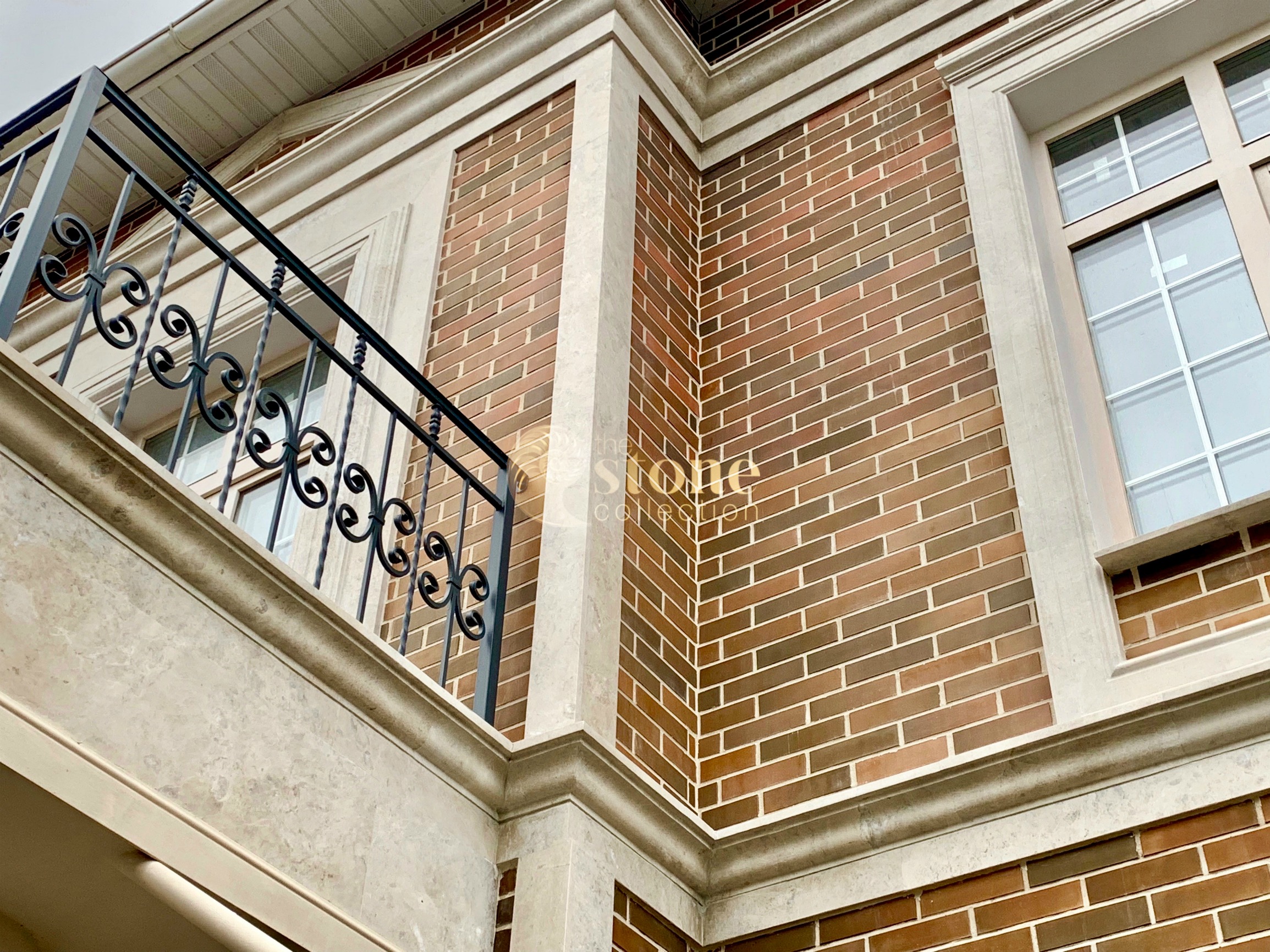 Отделка мрамором Ivory Beige (Айвори Беж) частного дома в Подмосковье ...